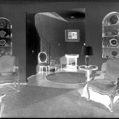 Black and white photo of a living room